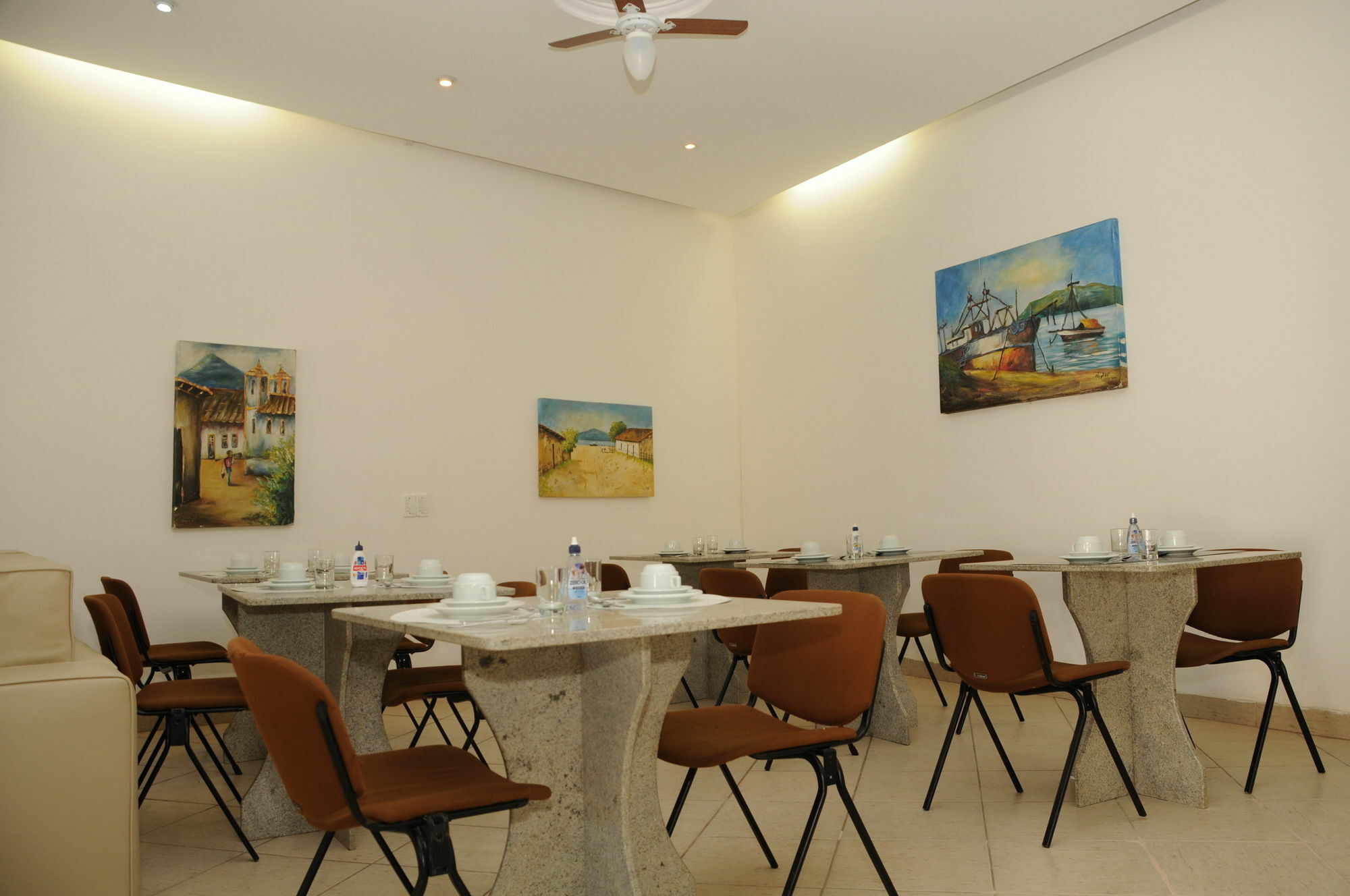 Inn Tres Pescadores